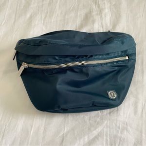 Lululemon Athletica City Adventurer Belt Bag Dark Teal Blue Bag